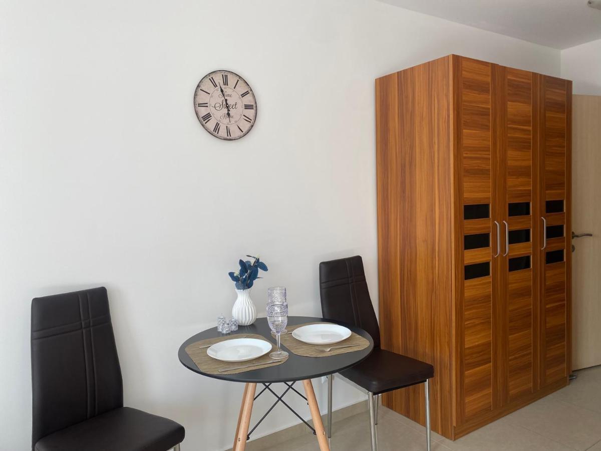 Admiral Plaza Aparthotel Слънчев бряг Екстериор снимка