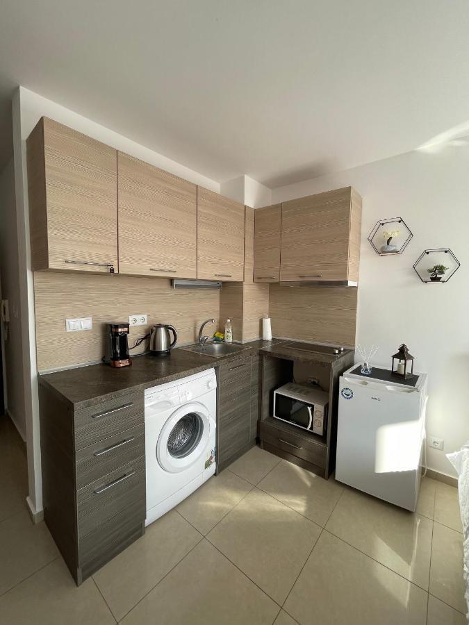 Admiral Plaza Aparthotel Слънчев бряг Екстериор снимка